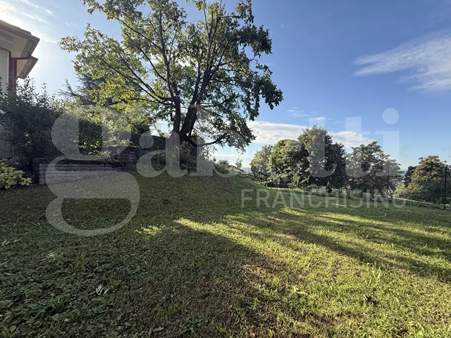 Immagine 33 di Appartamento in vendita  in Via Parini, snc a Erba