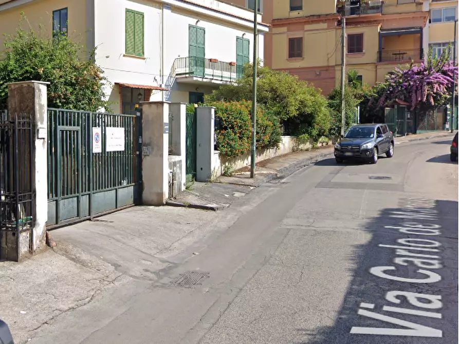 Immagine 1 di Box auto in vendita  in Via carlo de marco a Napoli