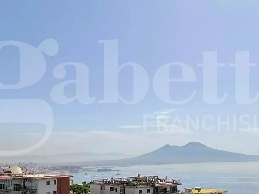Immagine 9 di Appartamento in vendita  in Via Francesco Petrarca a Napoli