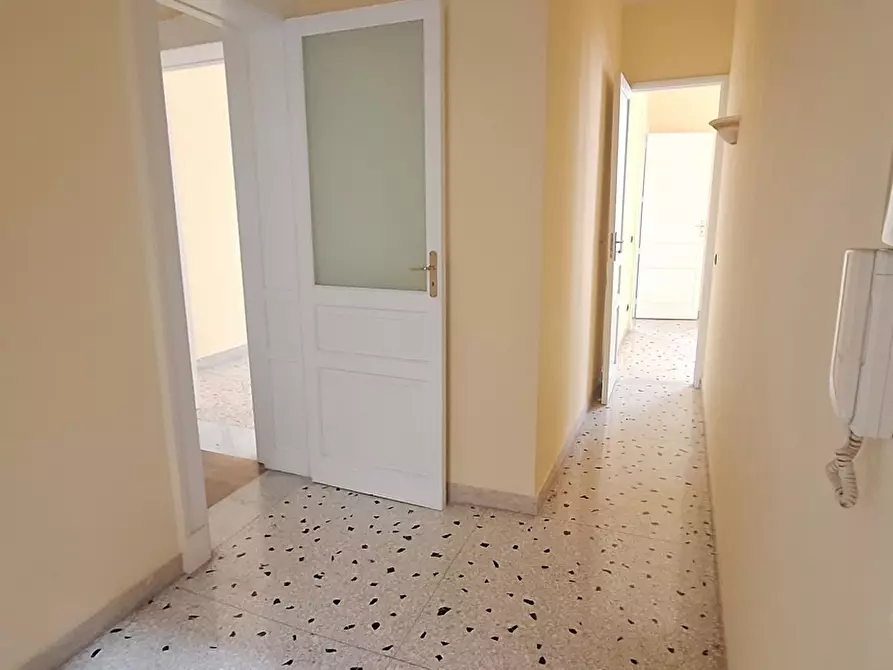 Immagine 7 di Ufficio in affitto  in Via Mario Aspa, 7 a Messina