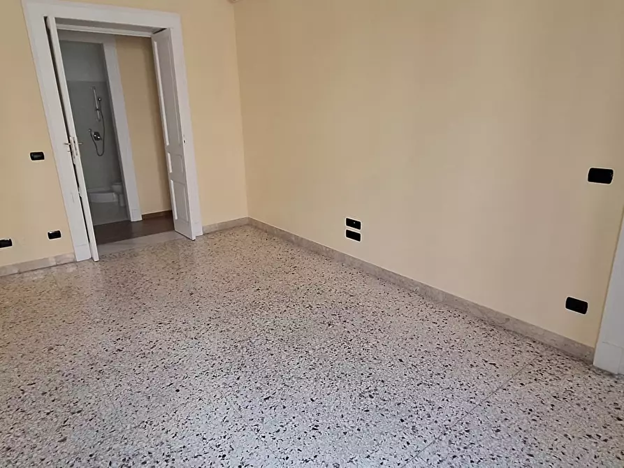 Immagine 21 di Ufficio in affitto  in Via Mario Aspa, 7 a Messina