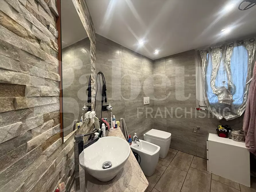 Immagine 10 di Casa indipendente in vendita  in Via Fornaci, snc a Valbrona