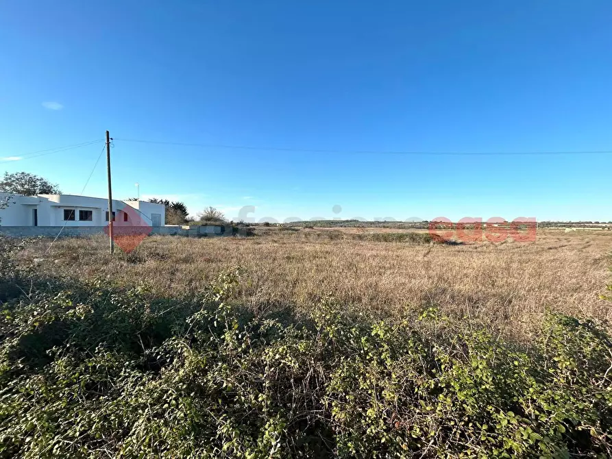 Immagine 3 di Terreno residenziale in vendita  in Via altipiani a Poggiardo