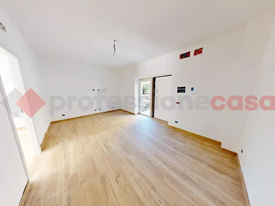 Immagine 5 di Appartamento in vendita  in Via dei Castiglioni a Roma