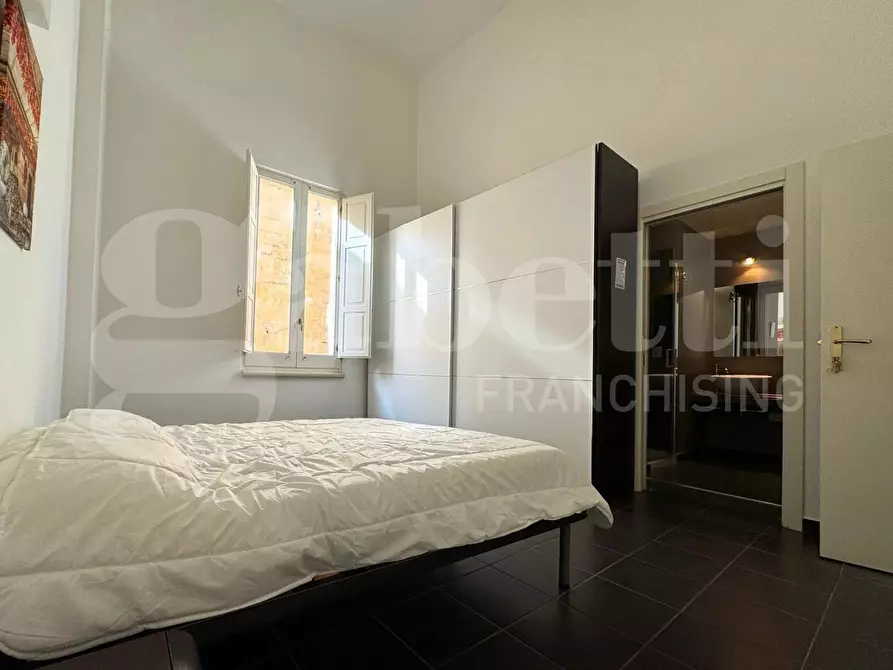 Immagine 12 di Appartamento in vendita  in Vico del Theutra, 14 a Lecce