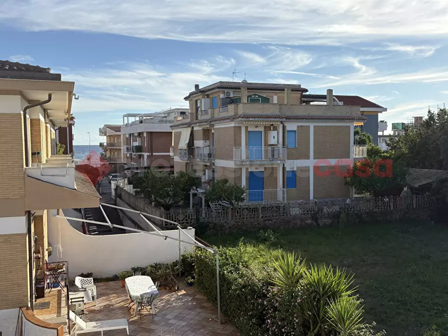 Immagine 35 di Villetta a schiera in vendita  in Via SARDEGNA, 27 a Terracina