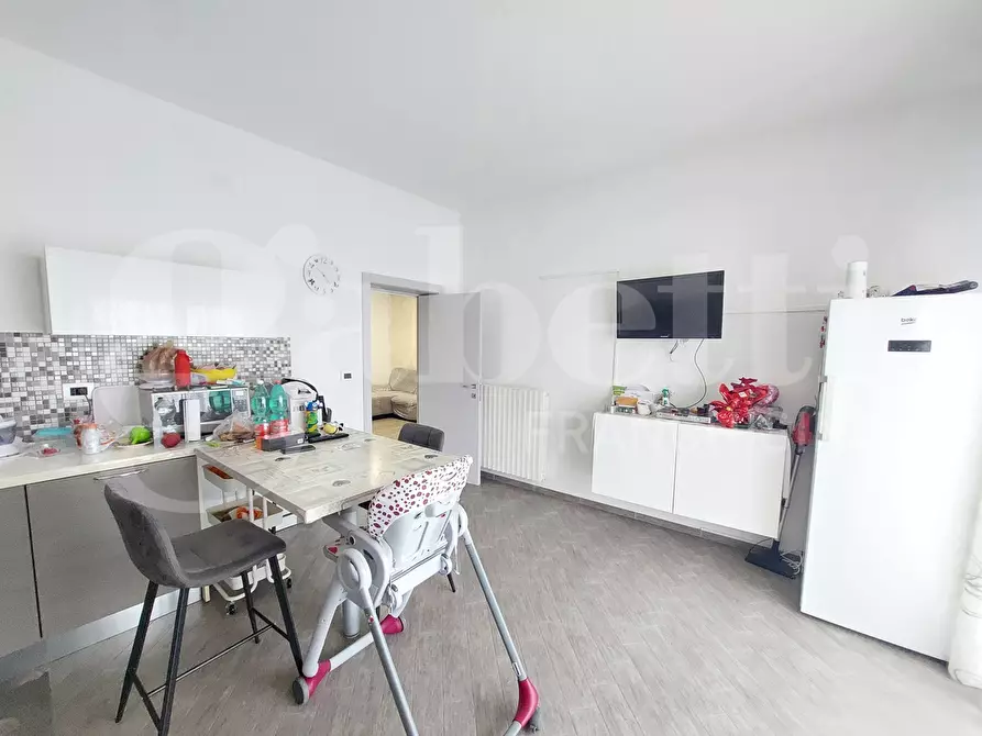 Immagine 8 di Appartamento in vendita  in Via Cairoli, 8 a Alba Adriatica