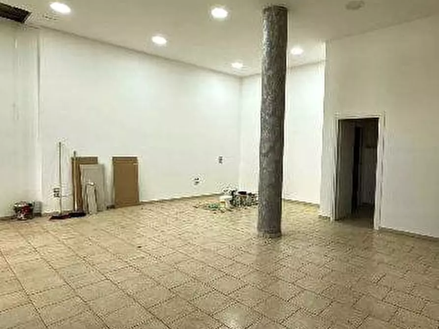 Immagine 3 di Attività commerciale in affitto  in Via Guglielmo Marconi, snc a Sant'anastasia