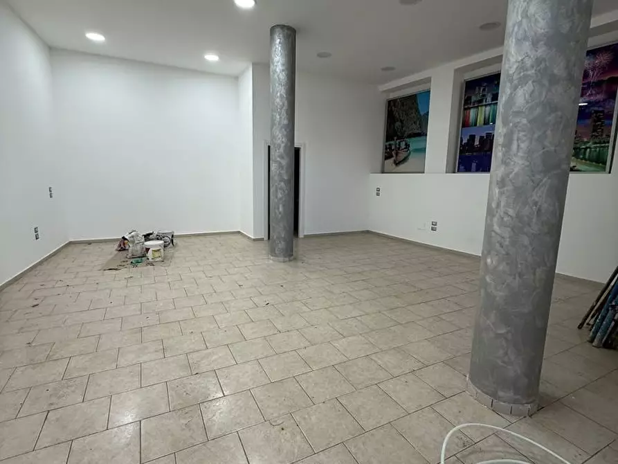 Immagine 2 di Attività commerciale in affitto  in Via Guglielmo Marconi, snc a Sant'anastasia