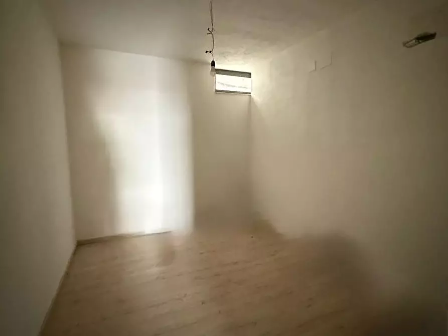 Immagine 4 di Attività commerciale in affitto  in Via Sant'Anastasia, snc a Sant'anastasia