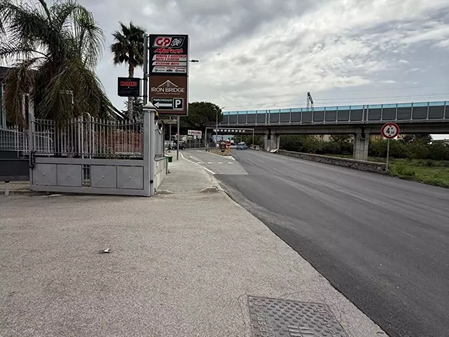 Immagine 11 di Attività commerciale in affitto  in Via Sant'Anastasia, snc a Sant'anastasia