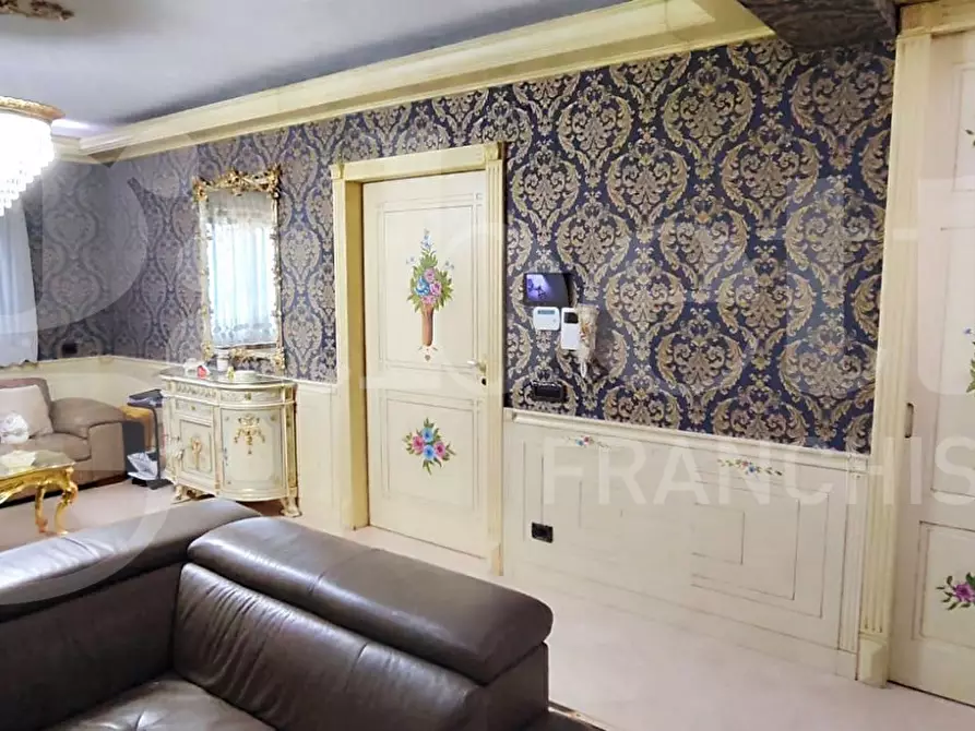 Immagine 18 di Appartamento in vendita  in Via Degli Asteroidi a Napoli