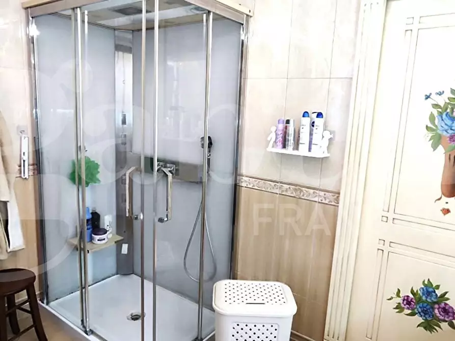 Immagine 36 di Appartamento in vendita  in Via Degli Asteroidi a Napoli