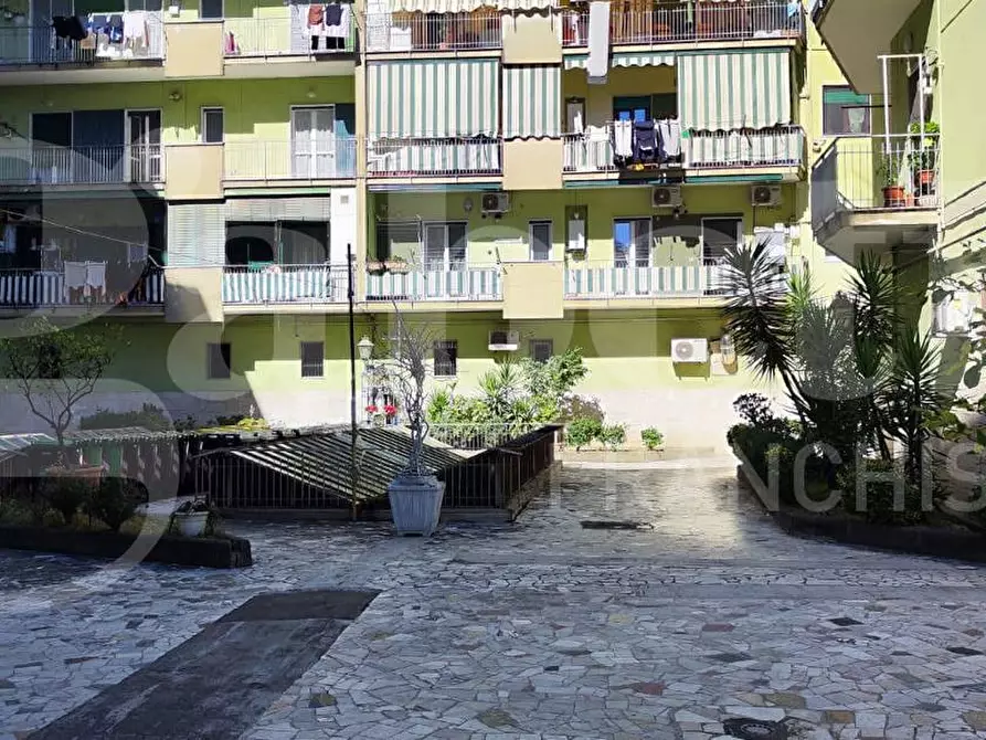 Immagine 43 di Appartamento in vendita  in Via Degli Asteroidi a Napoli