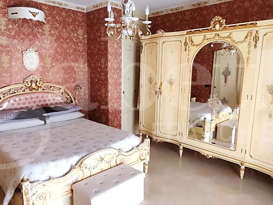 Immagine 26 di Appartamento in vendita  in Via Degli Asteroidi a Napoli