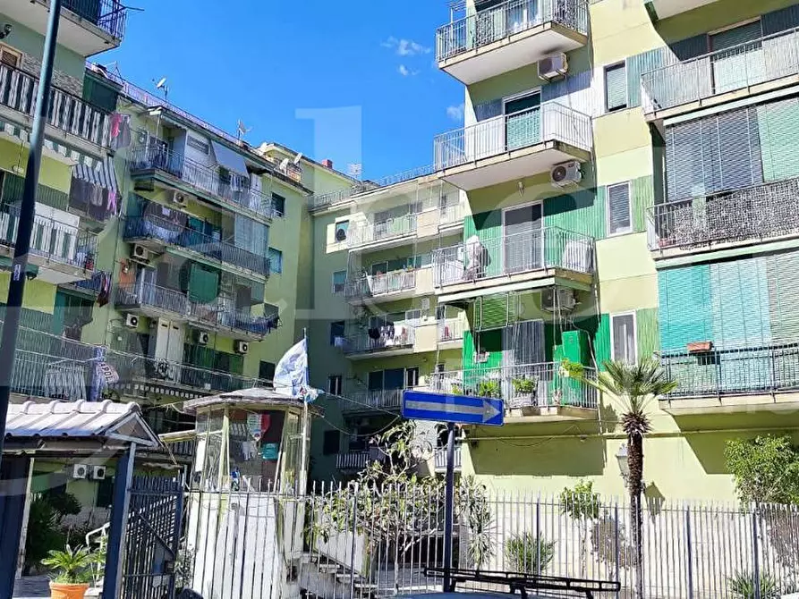 Immagine 45 di Appartamento in vendita  in Via Degli Asteroidi a Napoli