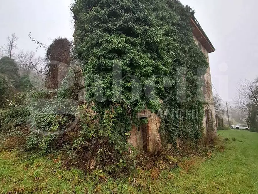 Immagine 12 di Rustico / casale in vendita  in Via Rivarossa, 1 a Agazzano