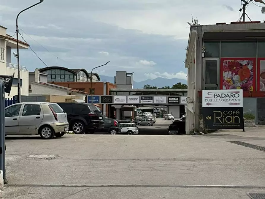 Immagine 5 di Attività commerciale in affitto  in Via Romani, snc a Sant'anastasia