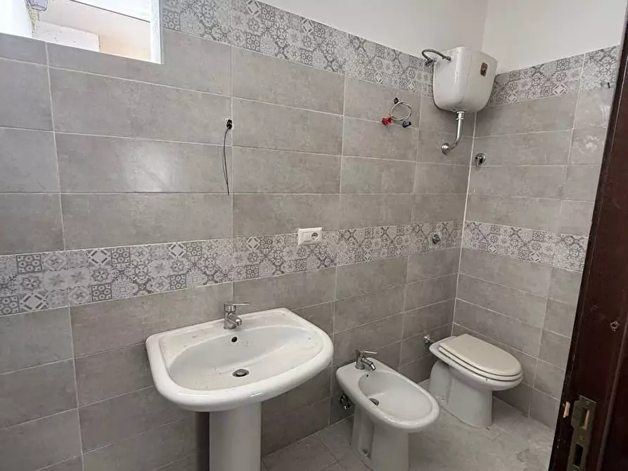 Immagine 9 di Attività commerciale in affitto  in Via Madonna Dell'Arco, snc a Sant'anastasia