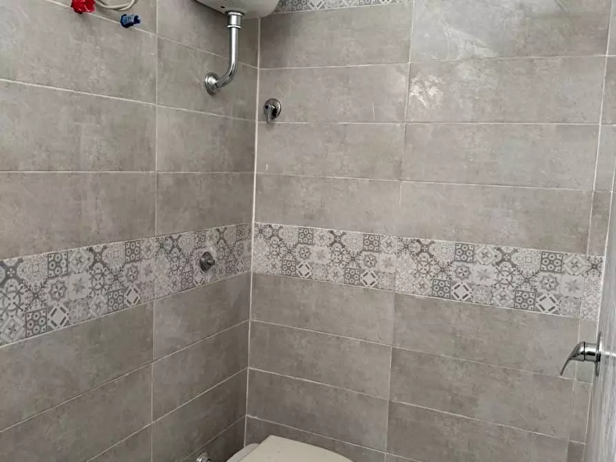 Immagine 11 di Attività commerciale in affitto  in Via Madonna Dell'Arco, snc a Sant'anastasia