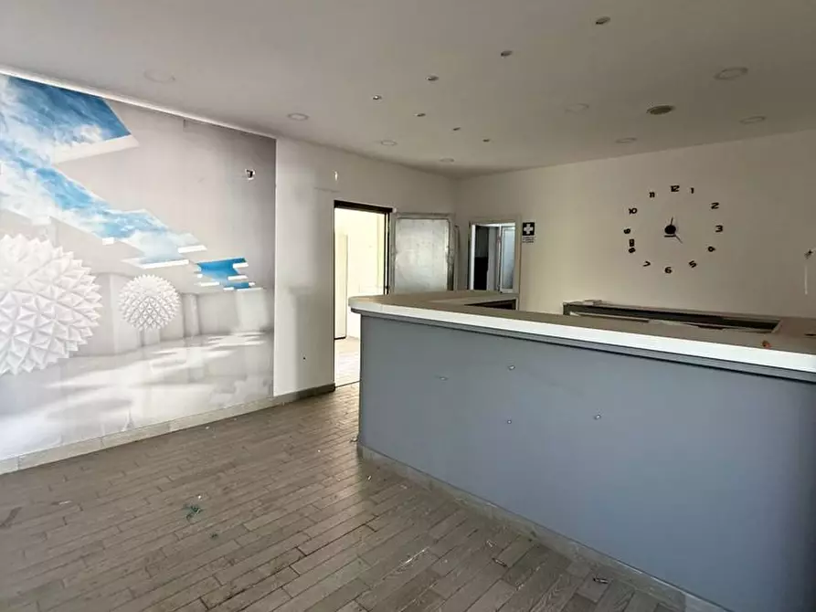 Immagine 15 di Attività commerciale in affitto  in Via Madonna Dell'Arco, snc a Sant'anastasia