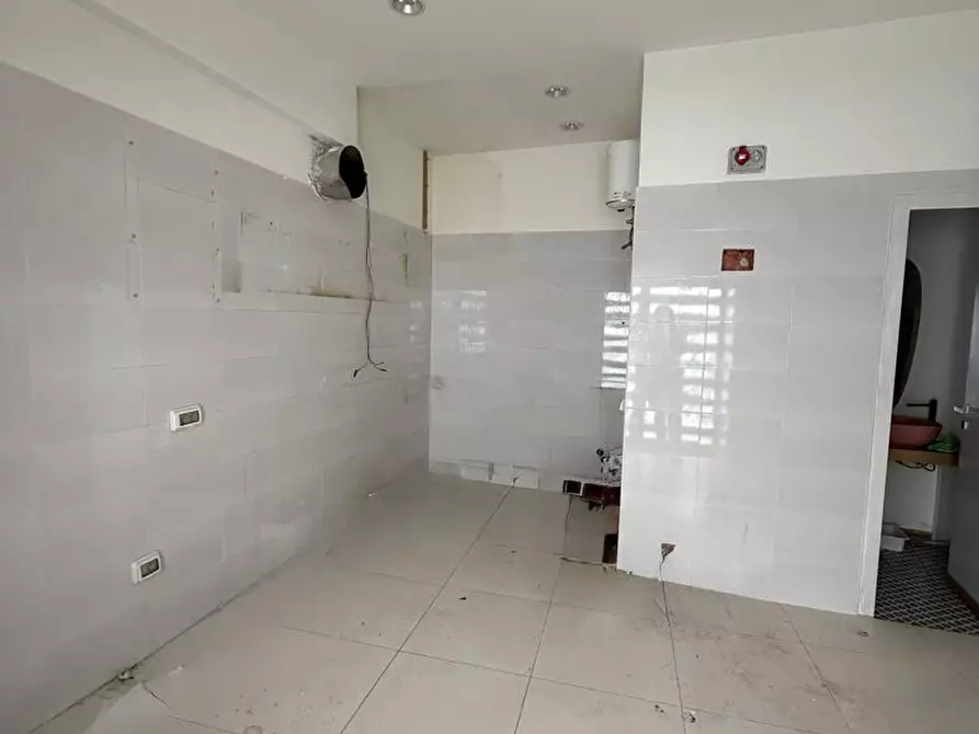 Immagine 9 di Attività commerciale in affitto  in Via Umberto I, snc a Sant'anastasia