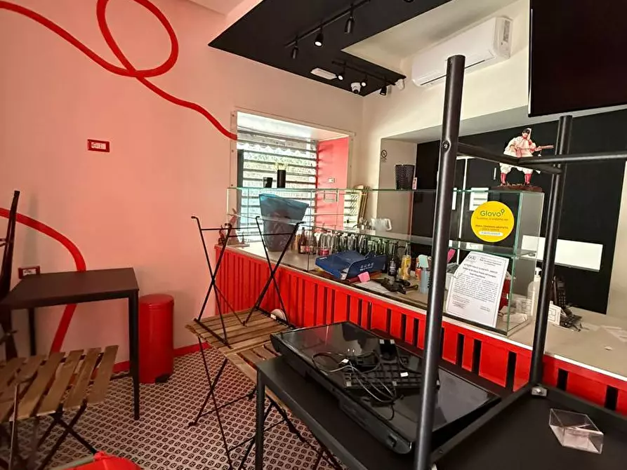 Immagine 6 di Attività commerciale in affitto  in Via Umberto I, snc a Sant'anastasia