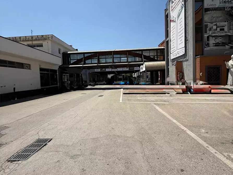 Immagine 13 di Capannone industriale in affitto  in Via Romani, snc a Sant'anastasia