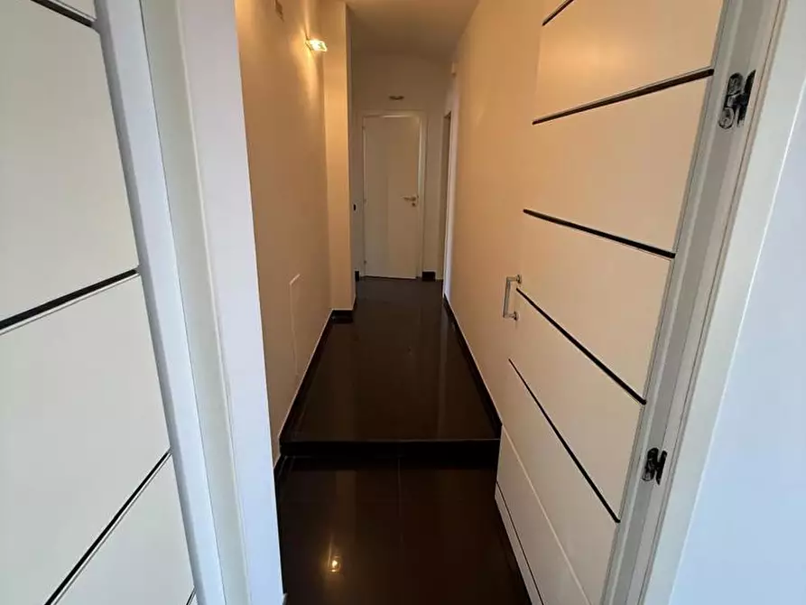 Immagine 8 di Appartamento in vendita  in Via Napoli, 12 a Somma Vesuviana