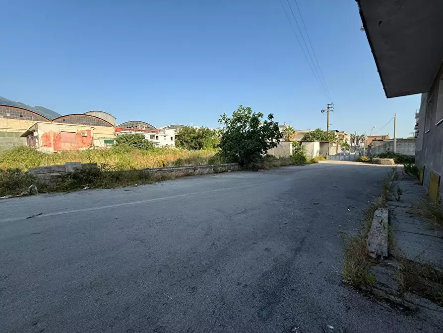 Immagine 11 di Attività commerciale in vendita  in Via FF.SS, snc a Ottaviano