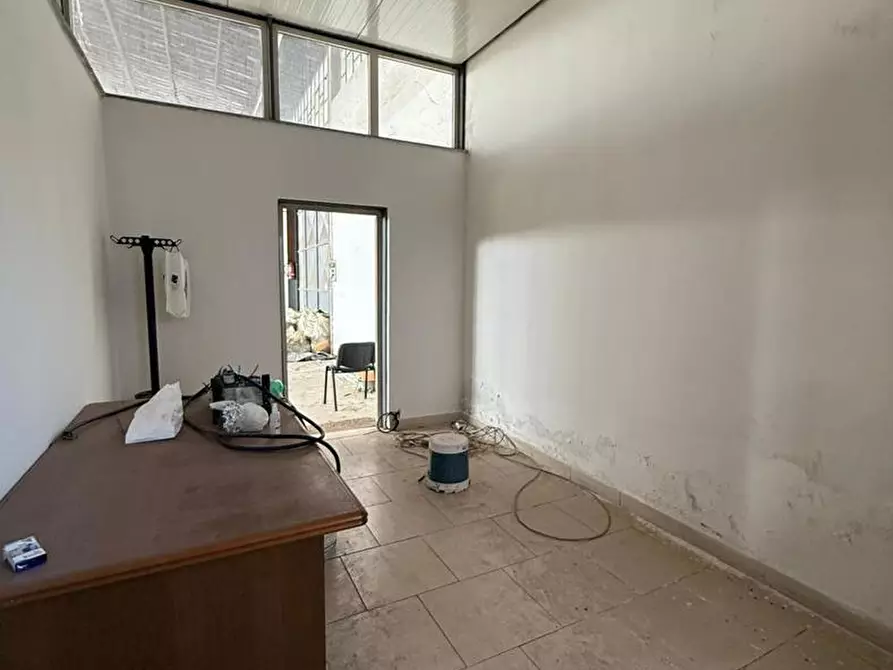 Immagine 5 di Attività commerciale in vendita  in Via FF.SS, snc a Ottaviano