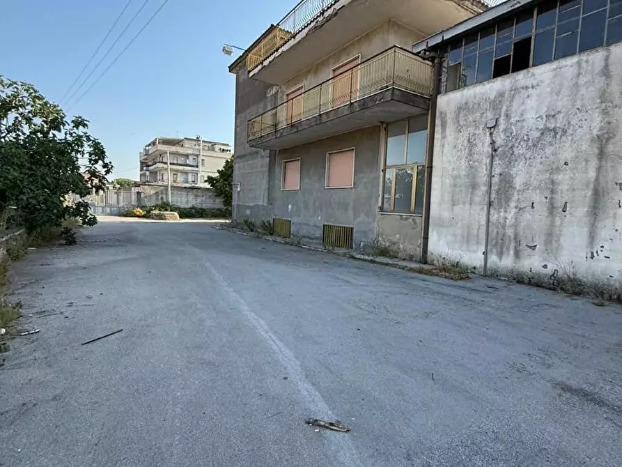 Immagine 19 di Attività commerciale in vendita  in Via FF.SS, snc a Ottaviano