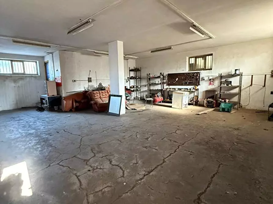 Immagine 16 di Attività commerciale in vendita  in Via FF.SS, snc a Ottaviano