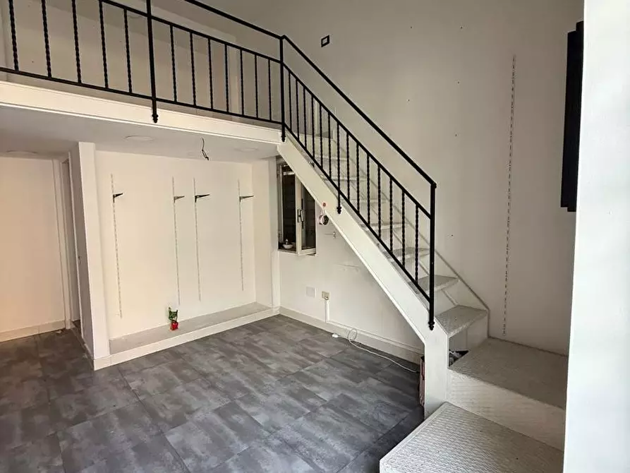 Immagine 5 di Attività commerciale in affitto  in Via Roma, 40 a Sant'anastasia