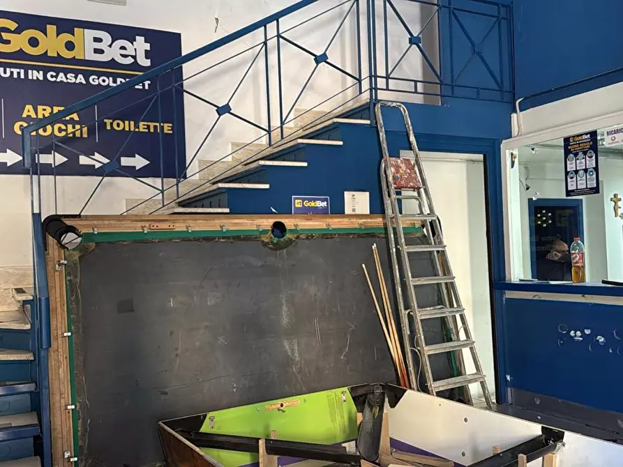 Immagine 9 di Attività commerciale in affitto  in Corso Umberto I, 13 a Sant'anastasia