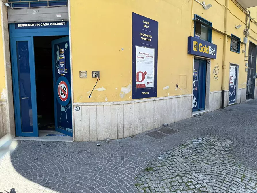 Immagine 5 di Attività commerciale in affitto  in Corso Umberto I, 13 a Sant'anastasia