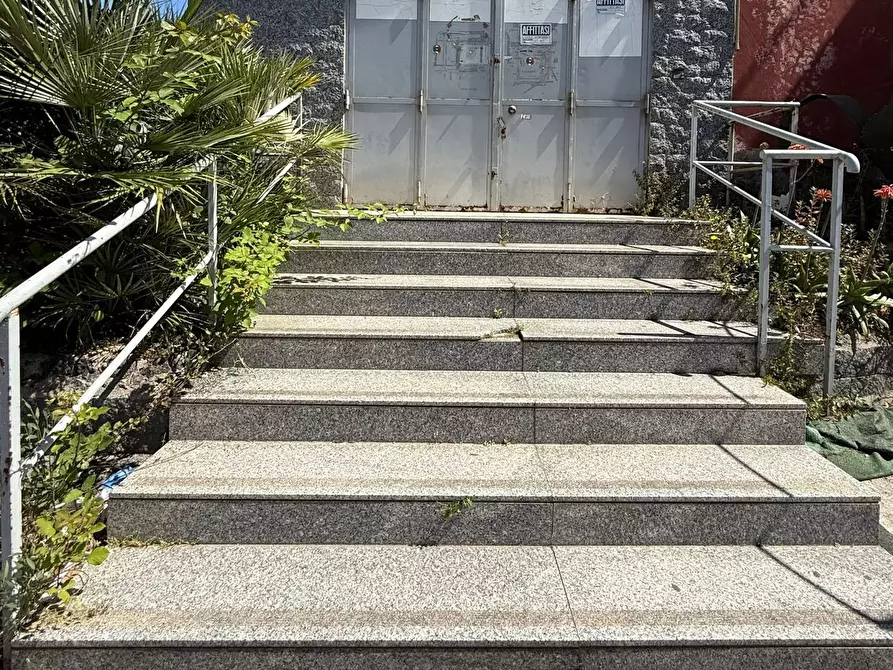 Immagine 2 di Attività commerciale in affitto  in Via Figliola, snc a San Sebastiano Al Vesuvio