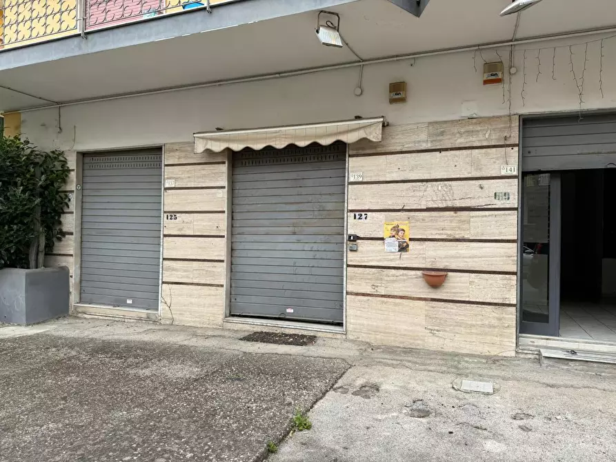 Immagine 4 di Attività commerciale in affitto  in Via Primicerio, snc a Sant'anastasia