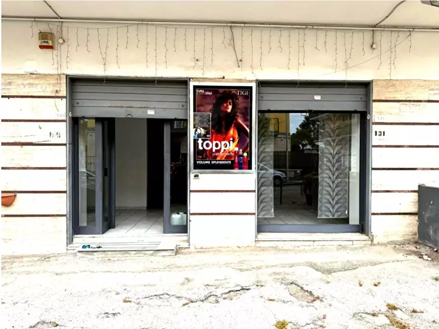 Immagine 1 di Attività commerciale in affitto  in Via Primicerio, snc a Sant'anastasia
