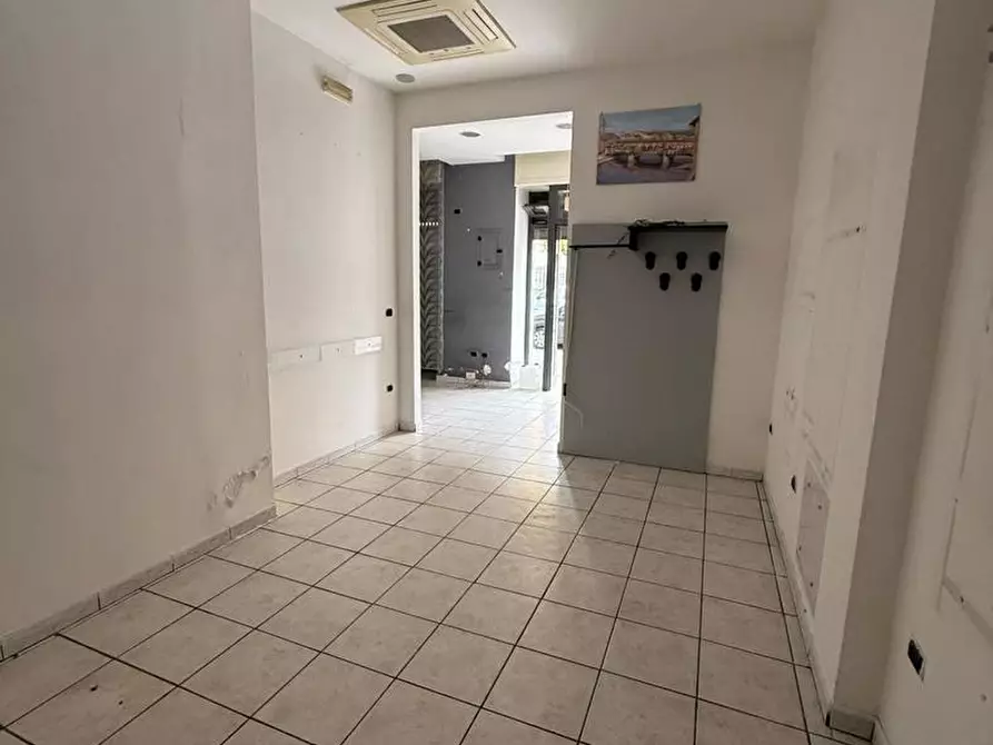Immagine 8 di Attività commerciale in affitto  in Via Primicerio, snc a Sant'anastasia