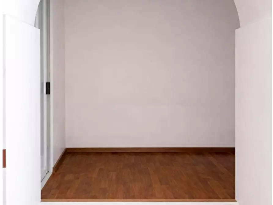 Immagine 3 di Attività commerciale in affitto  in Via Umberto I, 36 a Sant'anastasia