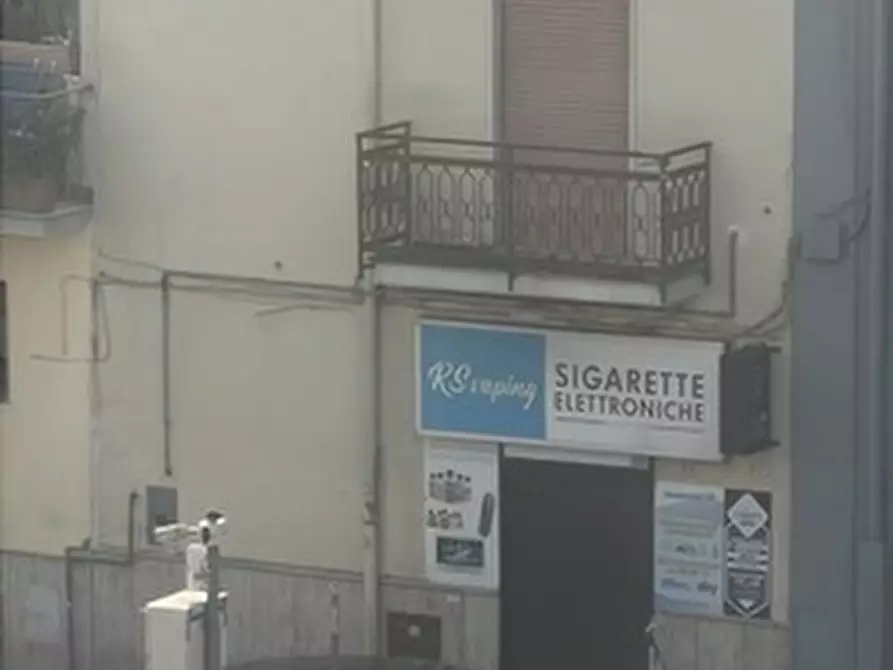 Immagine 5 di Negozio in vendita  in Via roma a Somma Vesuviana