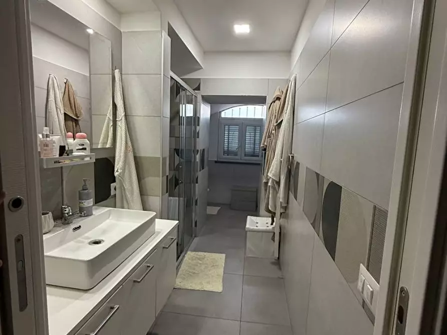 Immagine 9 di Appartamento in vendita  in Via Casaraia a Somma Vesuviana