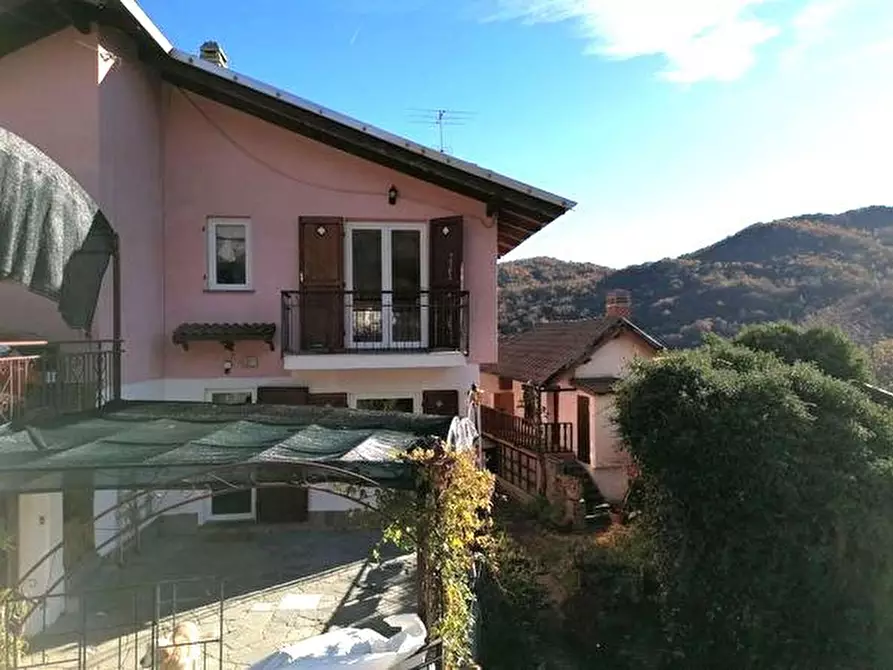 Immagine 1 di Villa in vendita  in Via Borgata Roccette, / a Giaveno
