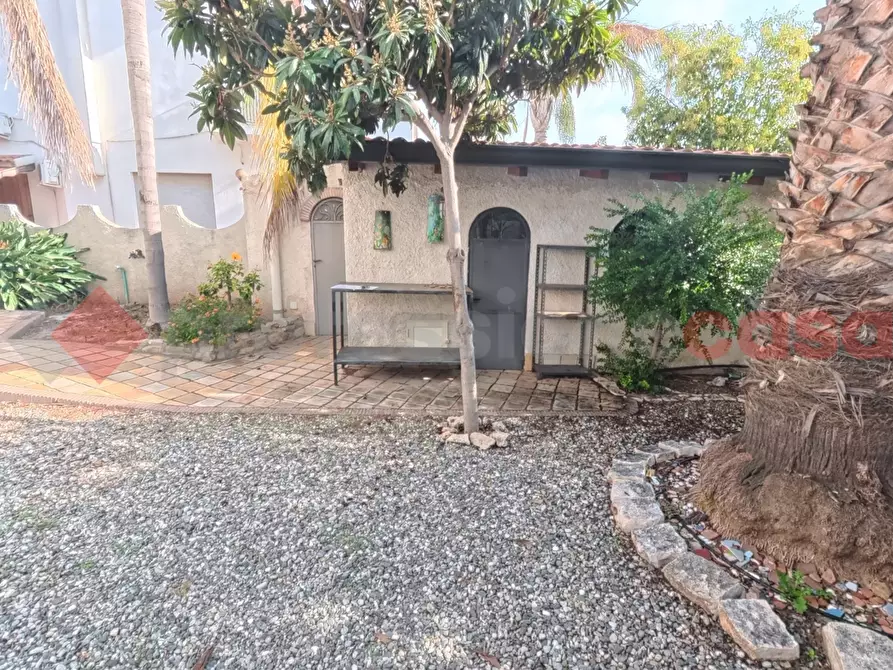 Immagine 5 di Villa in vendita  in Via Villaggio Magna Grecia,, 2 a Motta San Giovanni