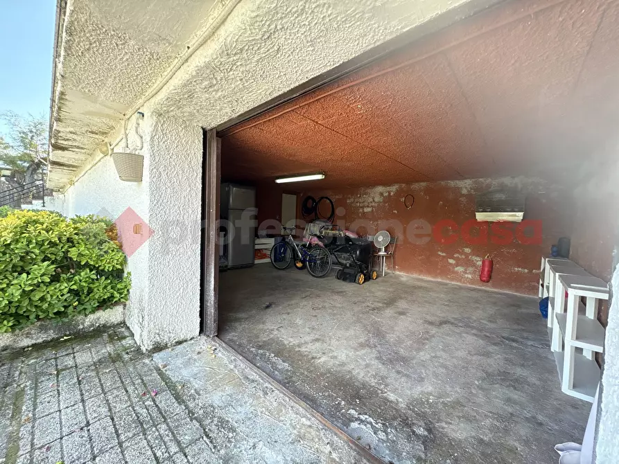 Immagine 31 di Villa in vendita  in Via DEL LAGO LUNGO, 789 a Sperlonga