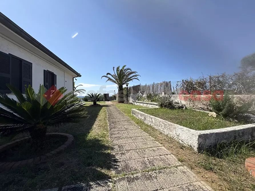 Immagine 8 di Villa in vendita  in Via DEL LAGO LUNGO, 789 a Sperlonga