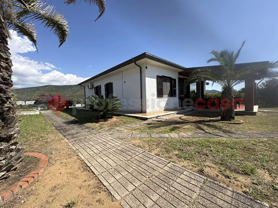 Immagine 6 di Villa in vendita  in Via DEL LAGO LUNGO, 789 a Sperlonga