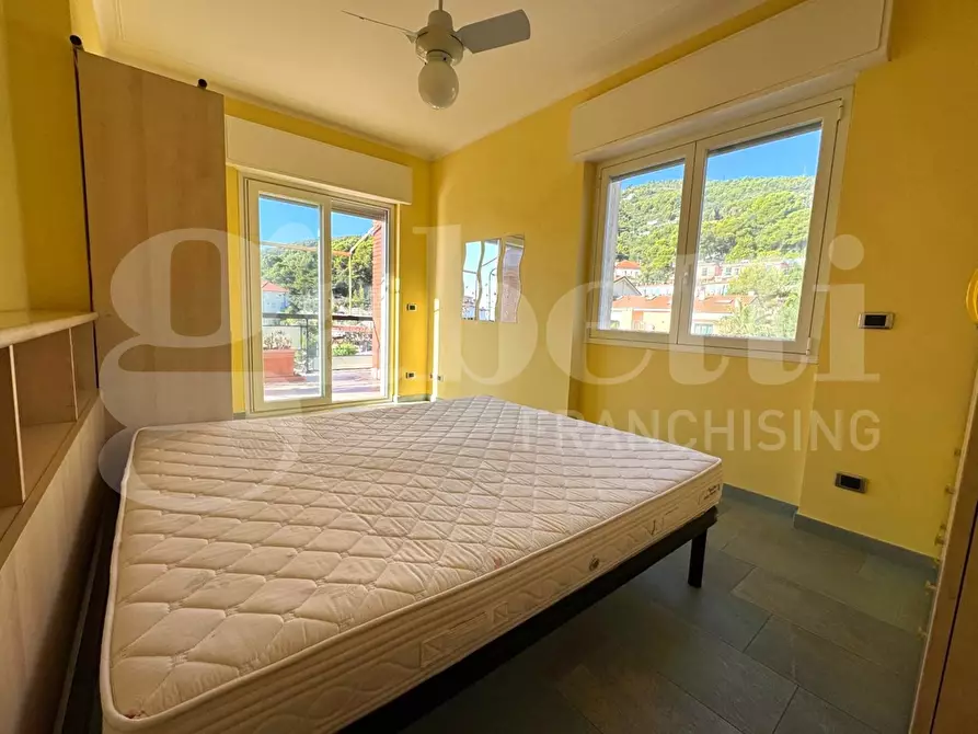 Immagine 11 di Appartamento in vendita  in Via Caprera, 13 a Andora