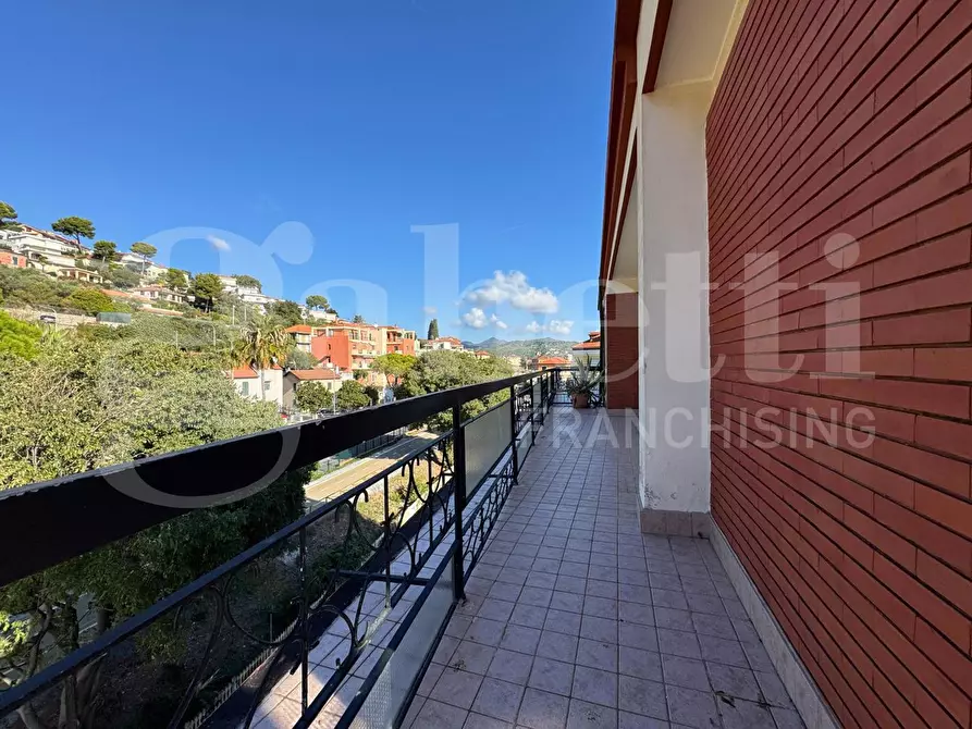 Immagine 14 di Appartamento in vendita  in Via Caprera, 13 a Andora